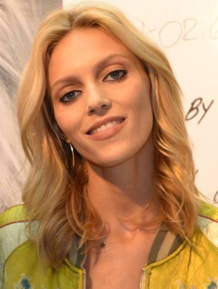 Anja Rubik